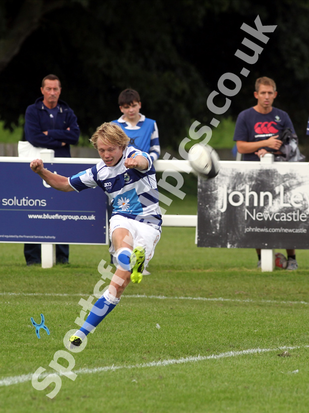 Tynedale's Joel Hodgson kicks a penalty against Blaydon